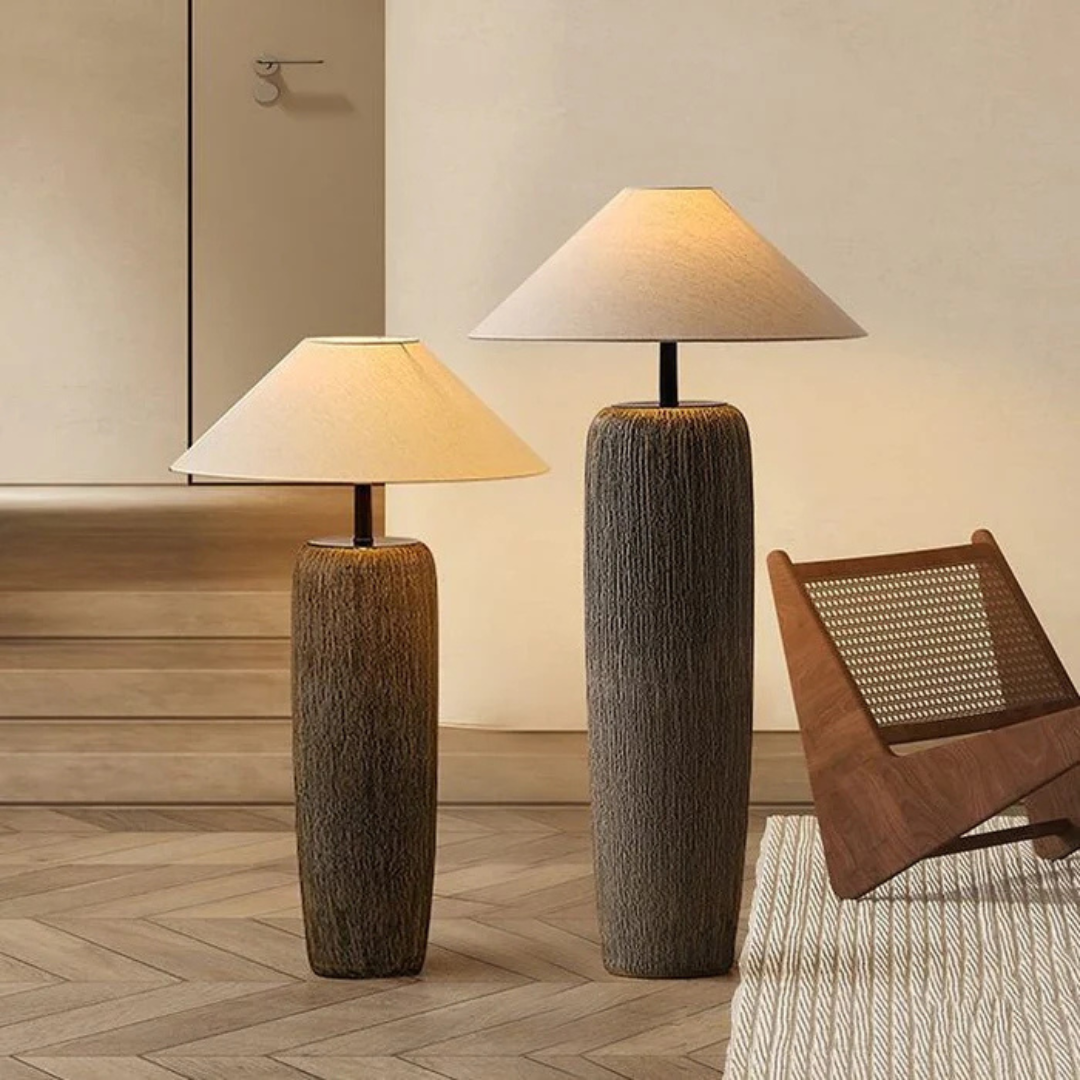 Postarzana lampa podłogowa | Drewniana lampa stojąca do wnętrz