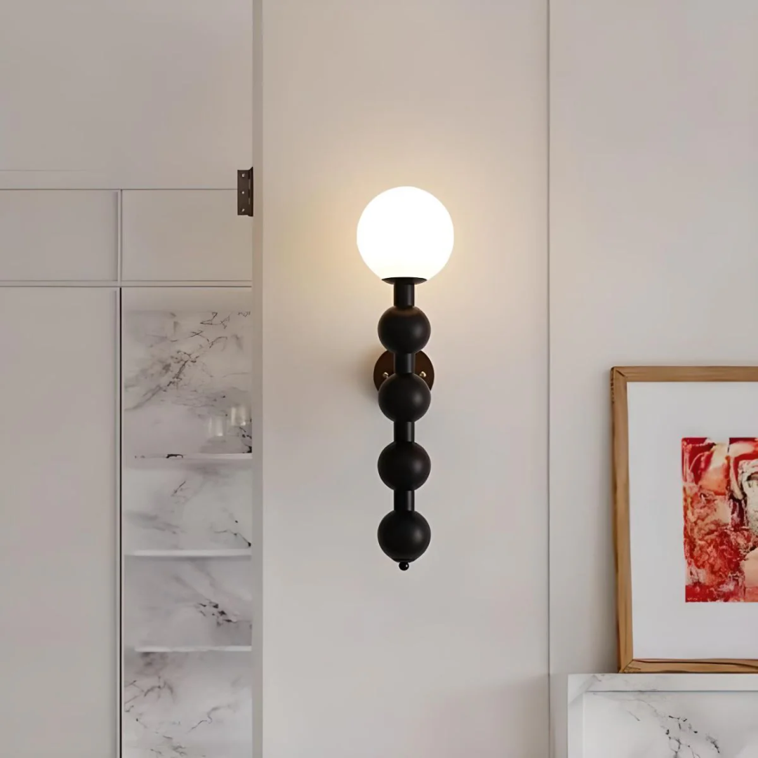 Liora | Drewniana lampa ścienna w stylu vintage