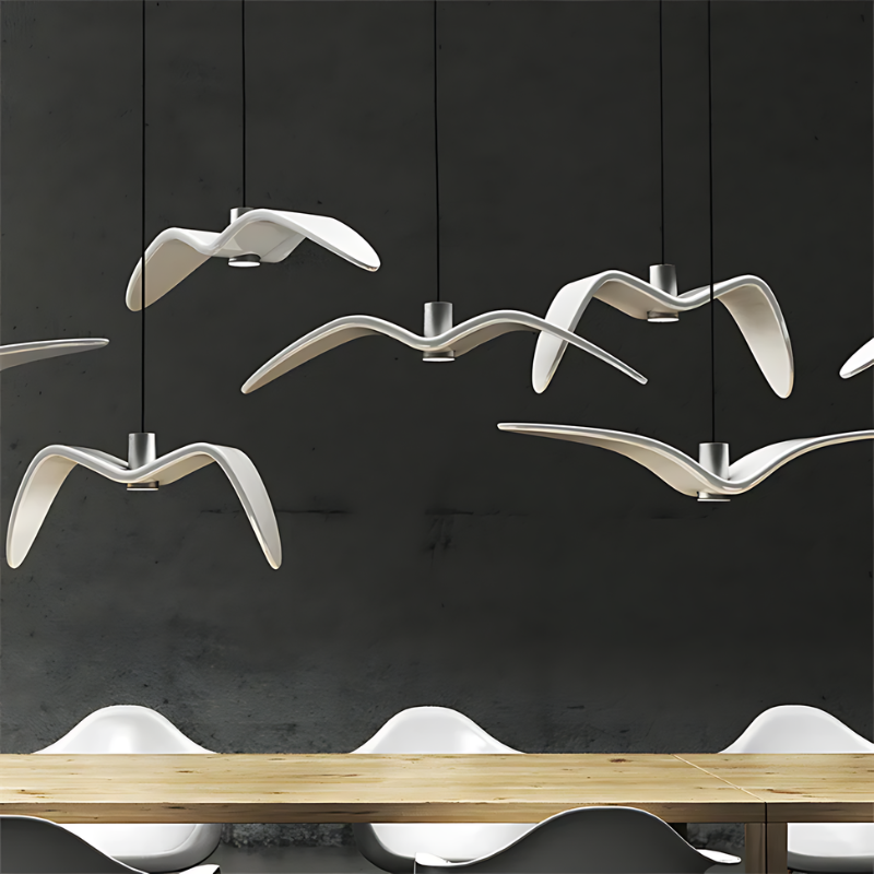 Skyra | Lampa wisząca w kształcie skrzydła