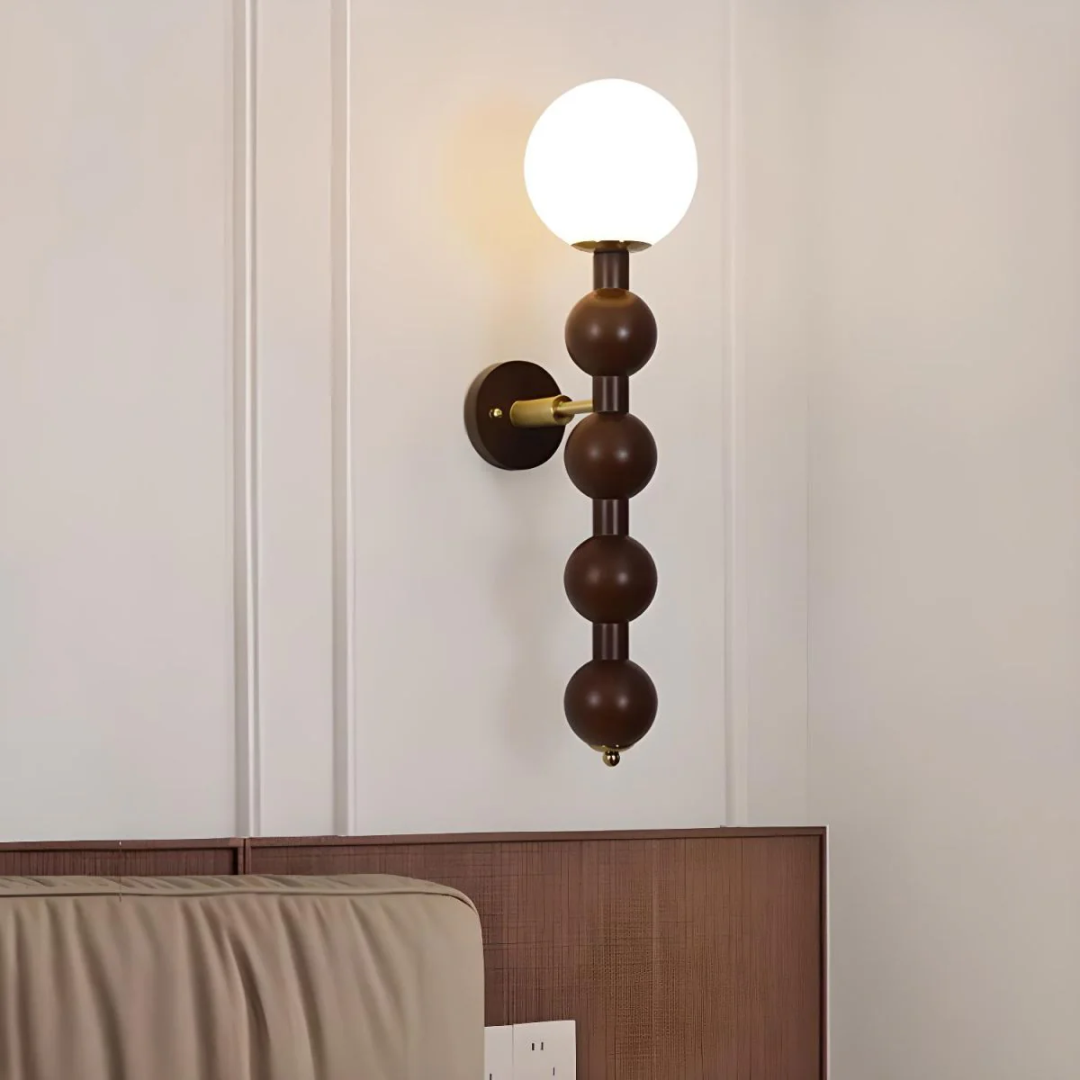 Liora | Drewniana lampa ścienna w stylu vintage