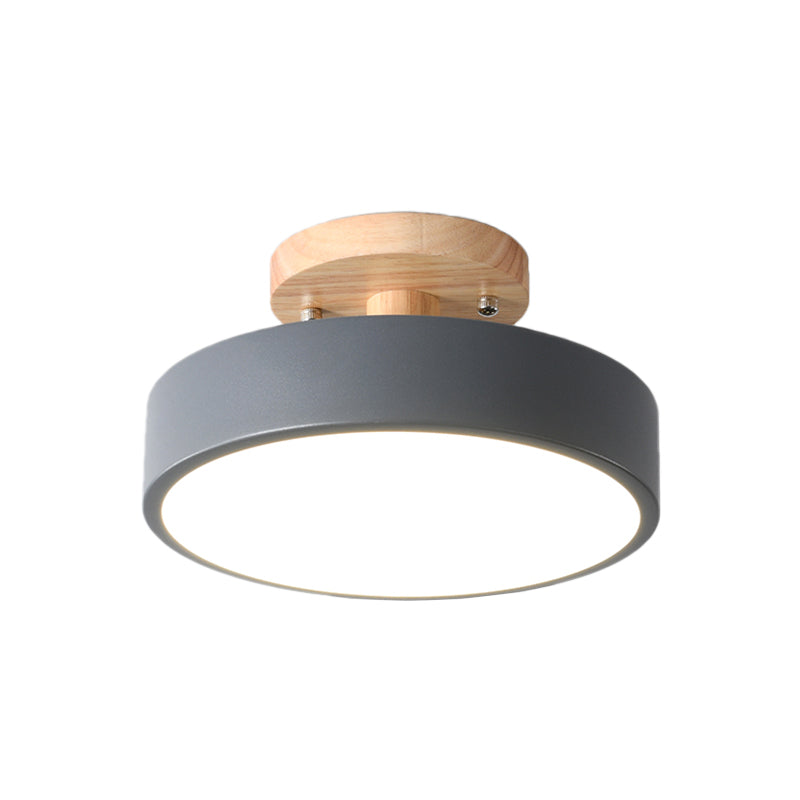 Nordora | Lampa sufitowa z drewnianym wykończeniem