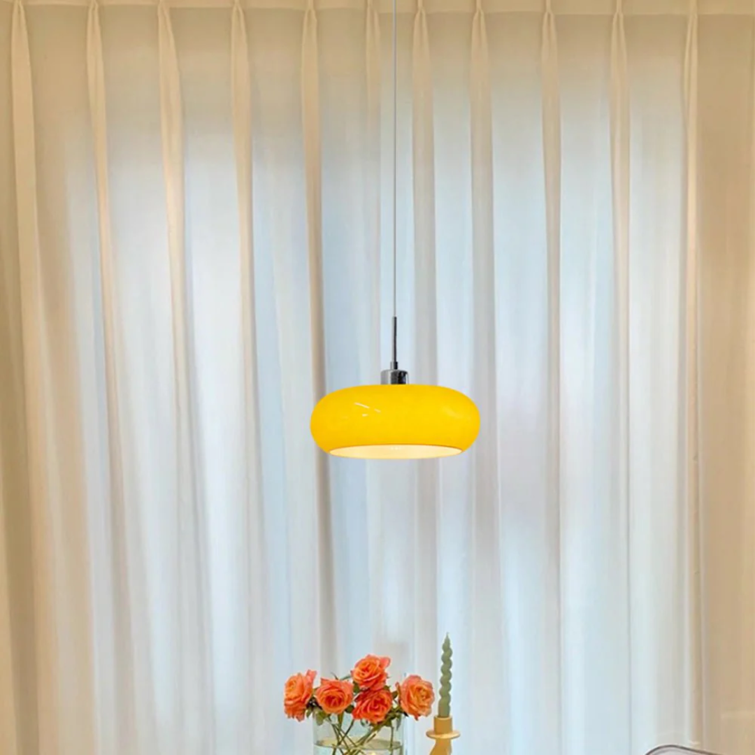 Liora | Szklana lampa wisząca w kształcie kuli z motywem pączka