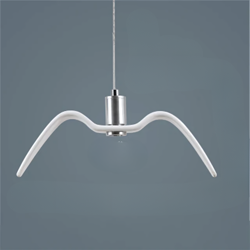 Skyra | Lampa wisząca w kształcie skrzydła