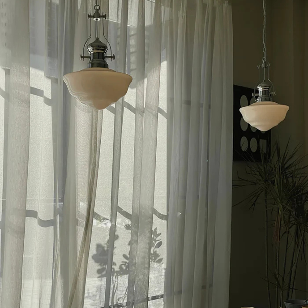 Lampa wisząca w stylu industrialnym | Nastrojowe oświetlenie wewnętrzne