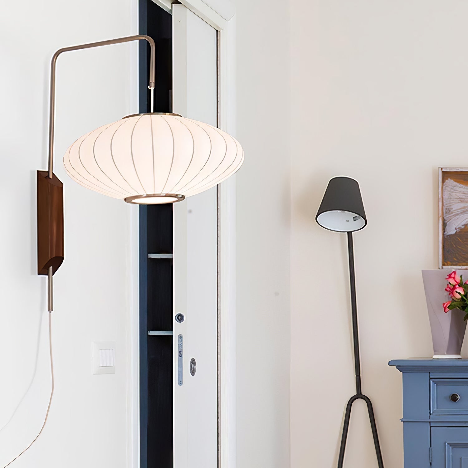 Eryvia | Owalna lampa ścienna z tkaniny