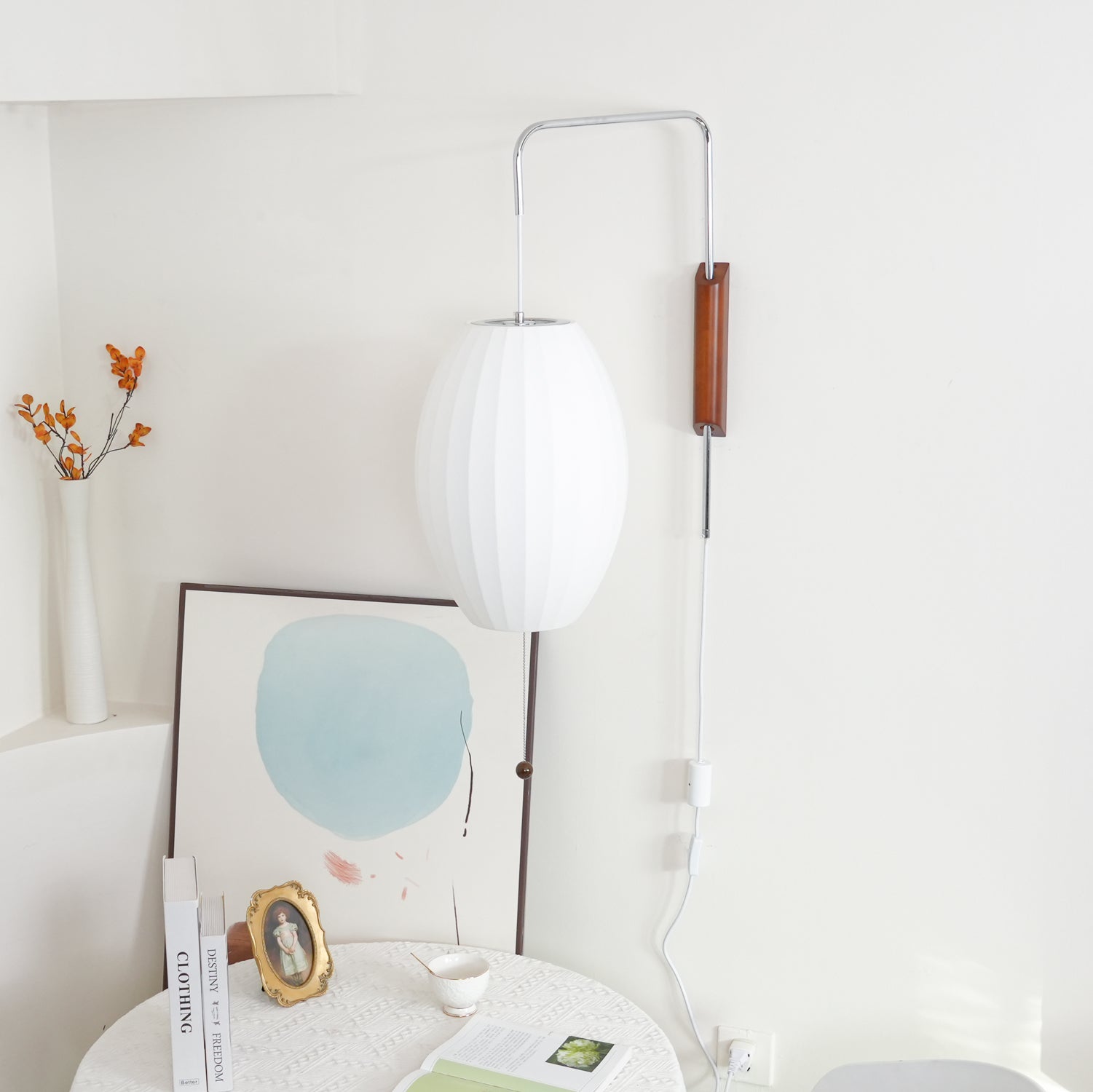 Eryvia | Owalna lampa ścienna z tkaniny