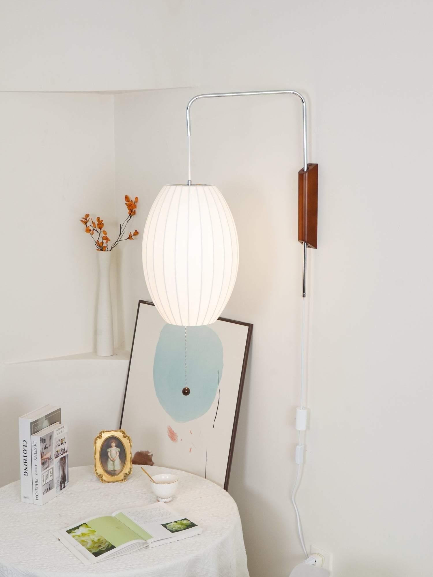 Eryvia | Owalna lampa ścienna z tkaniny