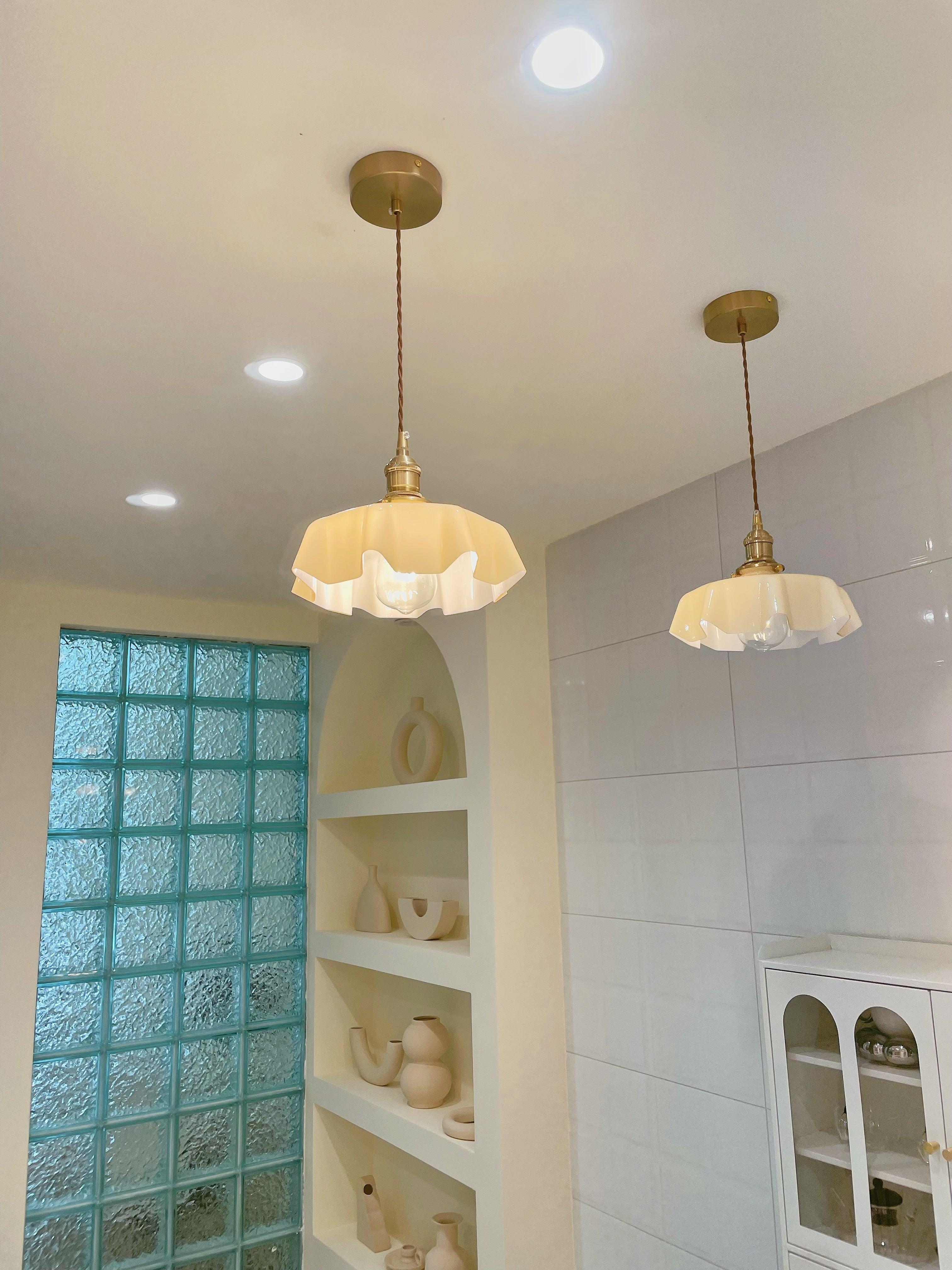 Valdina | Klosz do lampy wiszącej z falistym brzegiem