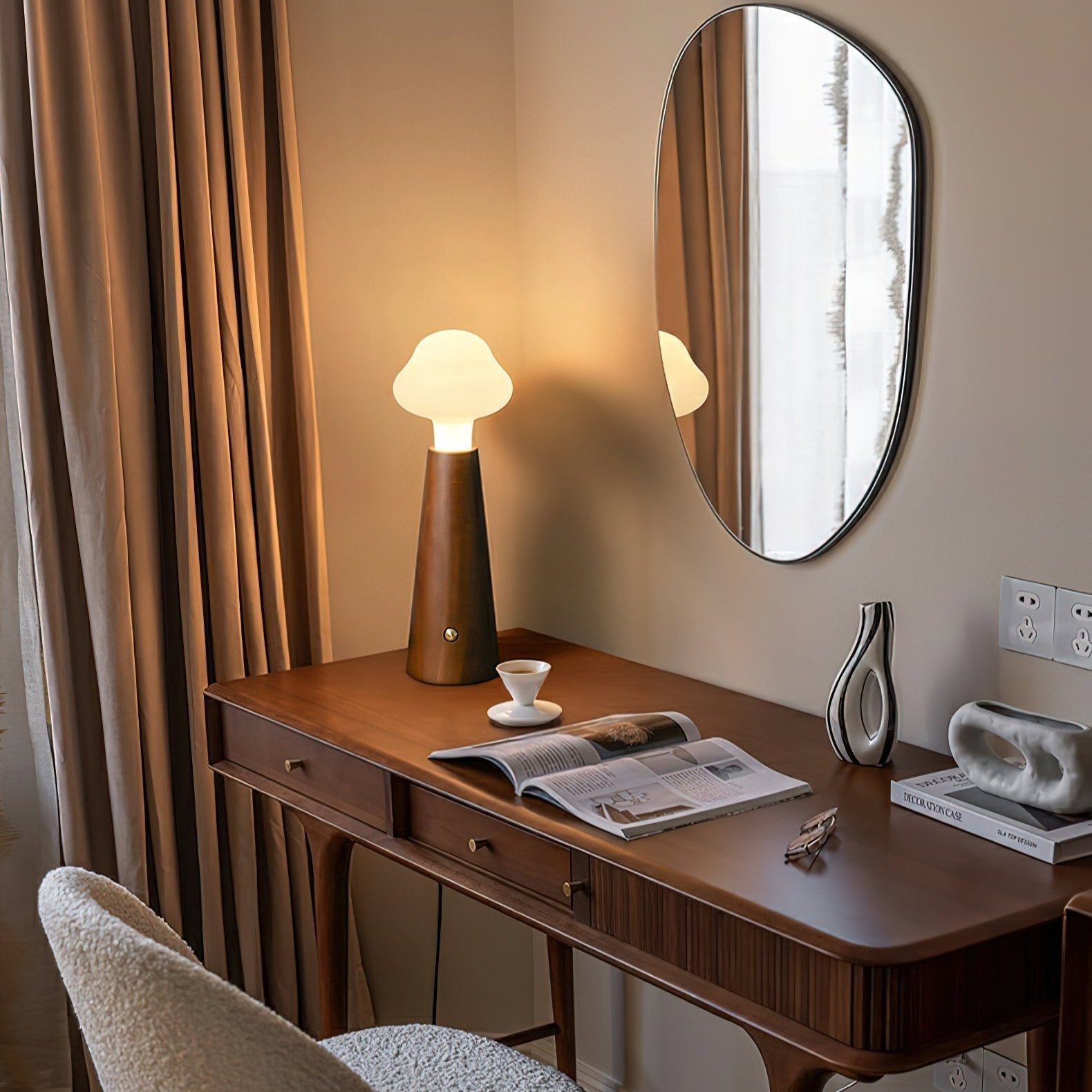 Mariel | Lampa stołowa z kloszem w kształcie grzyba