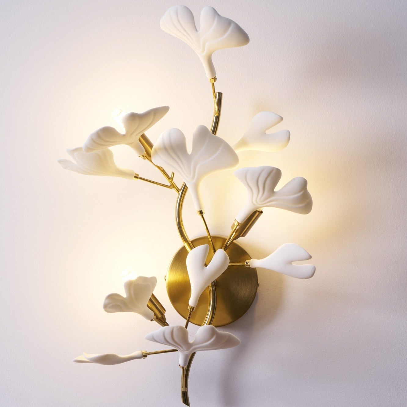 Flora | Ceramiczna lampa ścienna z motywem kwiatowym