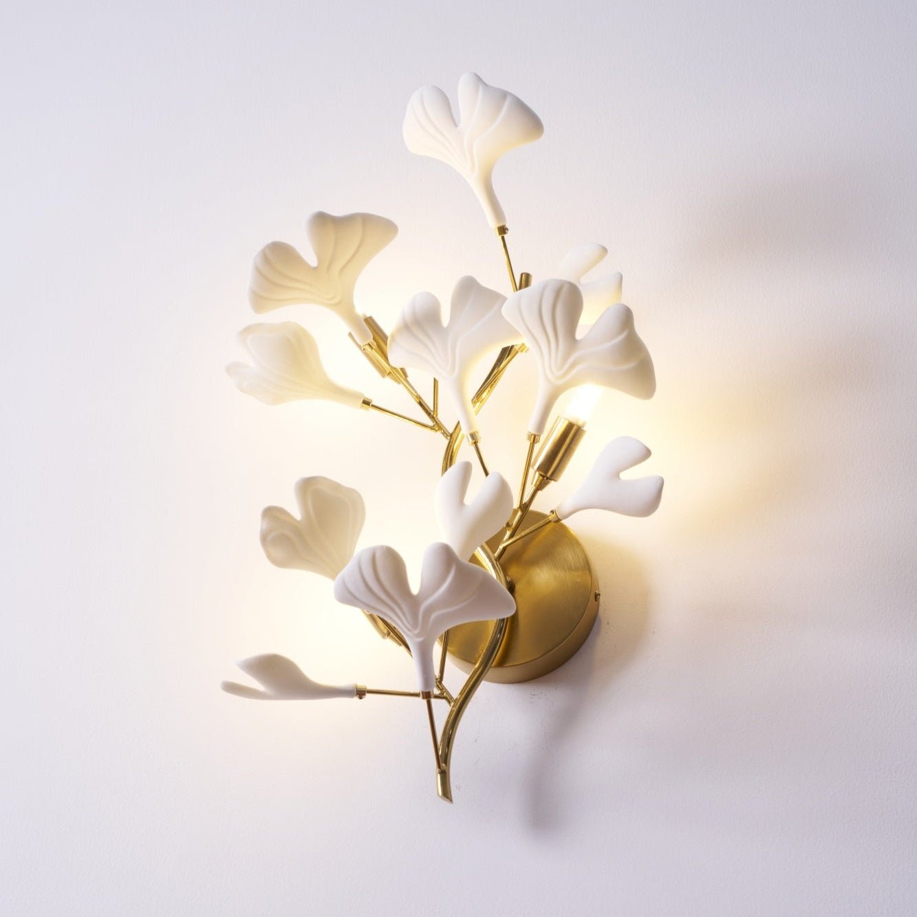 Flora | Ceramiczna lampa ścienna z motywem kwiatowym