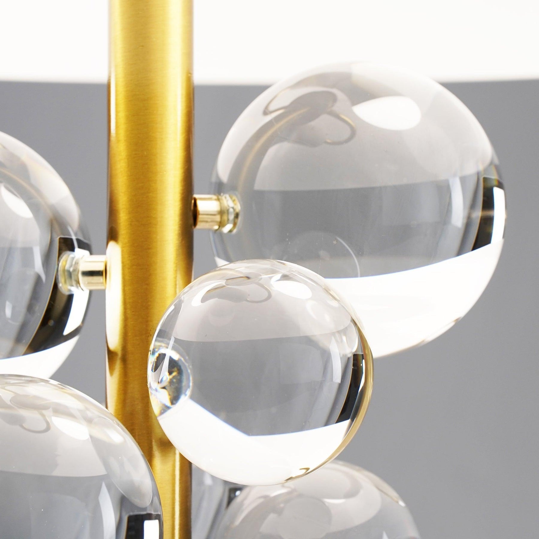 Vera | Lampa stołowa ze szkła marmurowego w stylu retro