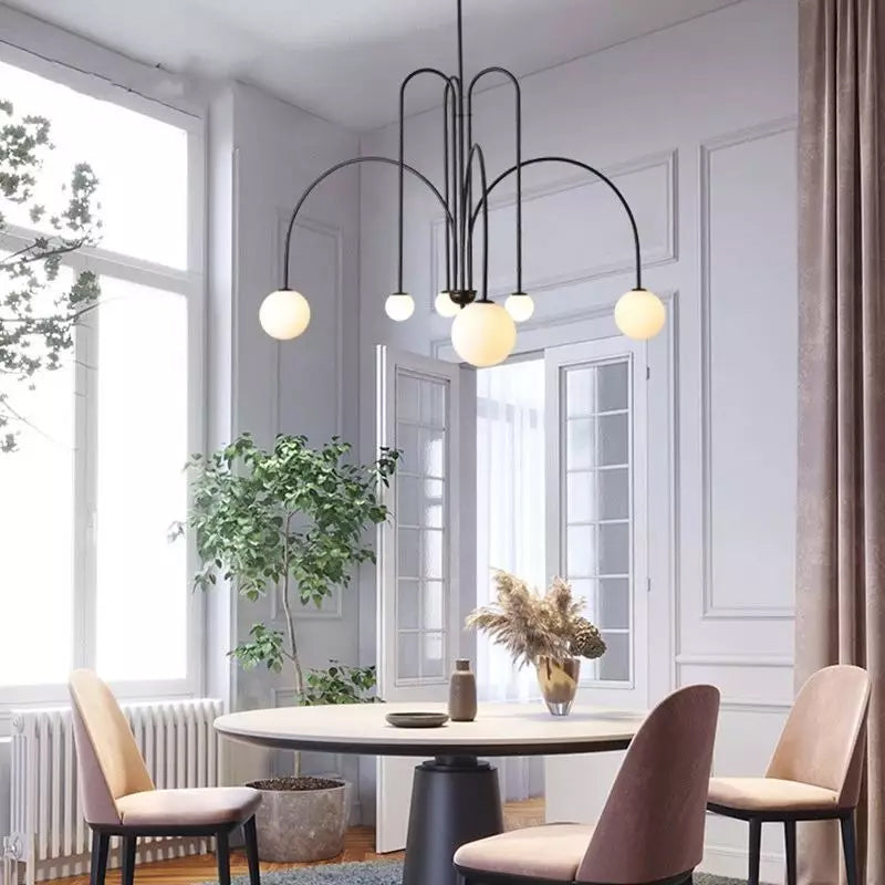 Arlina – designerska lampa sufitowa z szklanymi kulkami
