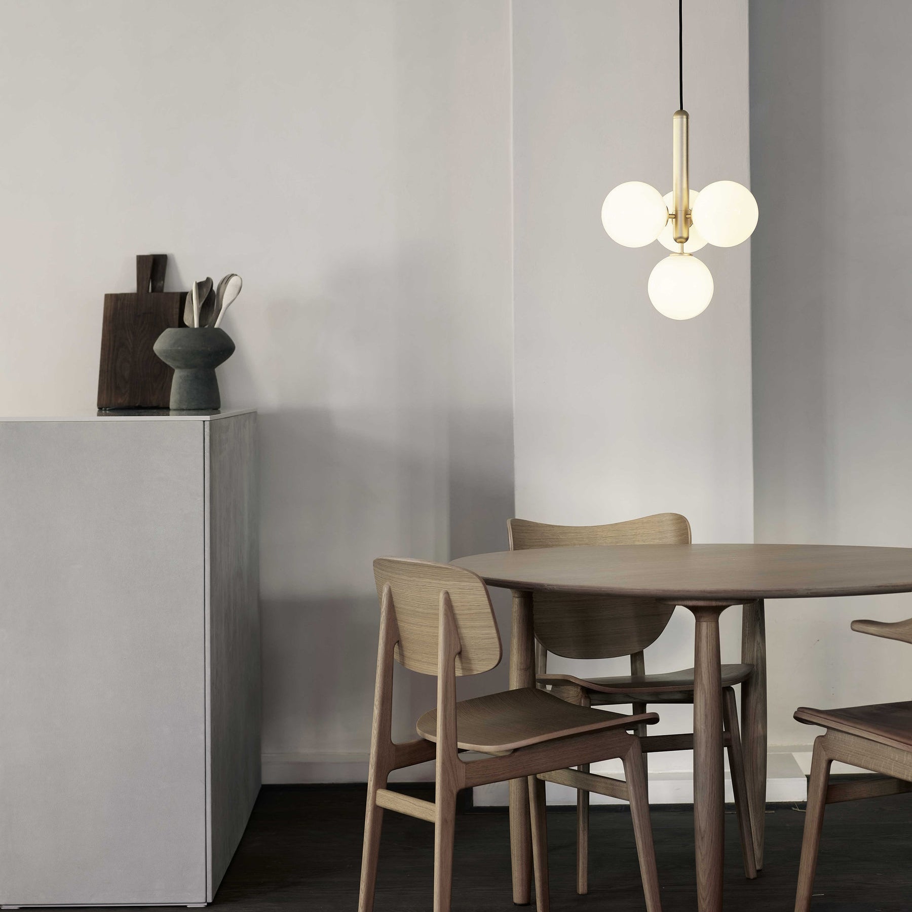 Lora | Nowoczesna szklana lampa wisząca o kulistym kształcie