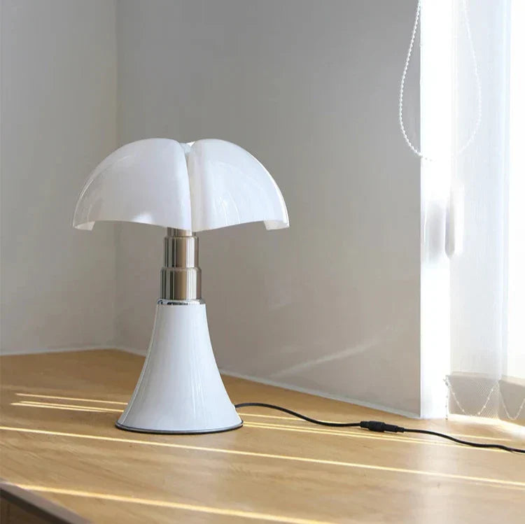 Novalta | Lampa stołowa w nowoczesnym kształcie kwiatu