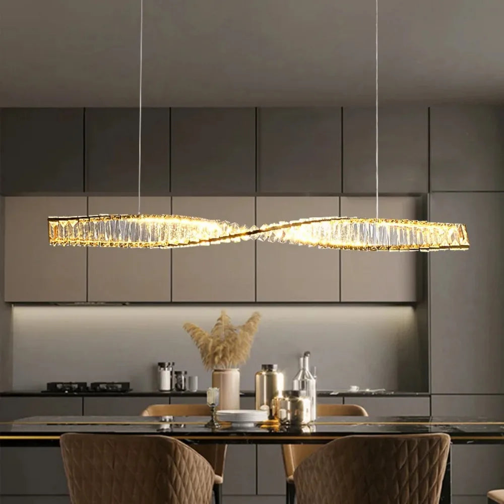 Velmira | lampa wisząca LED z złotą ramą