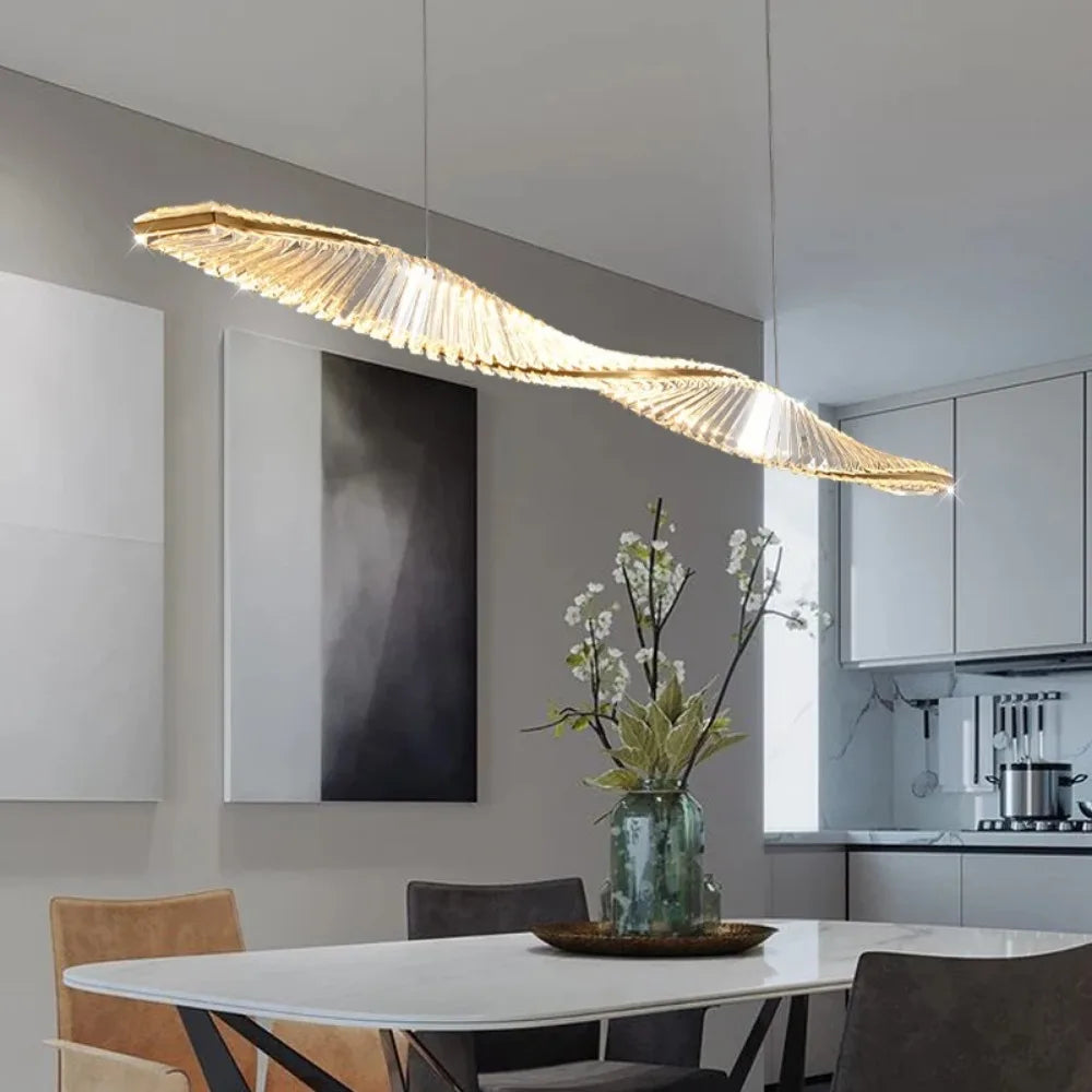 Velmira | lampa wisząca LED z złotą ramą