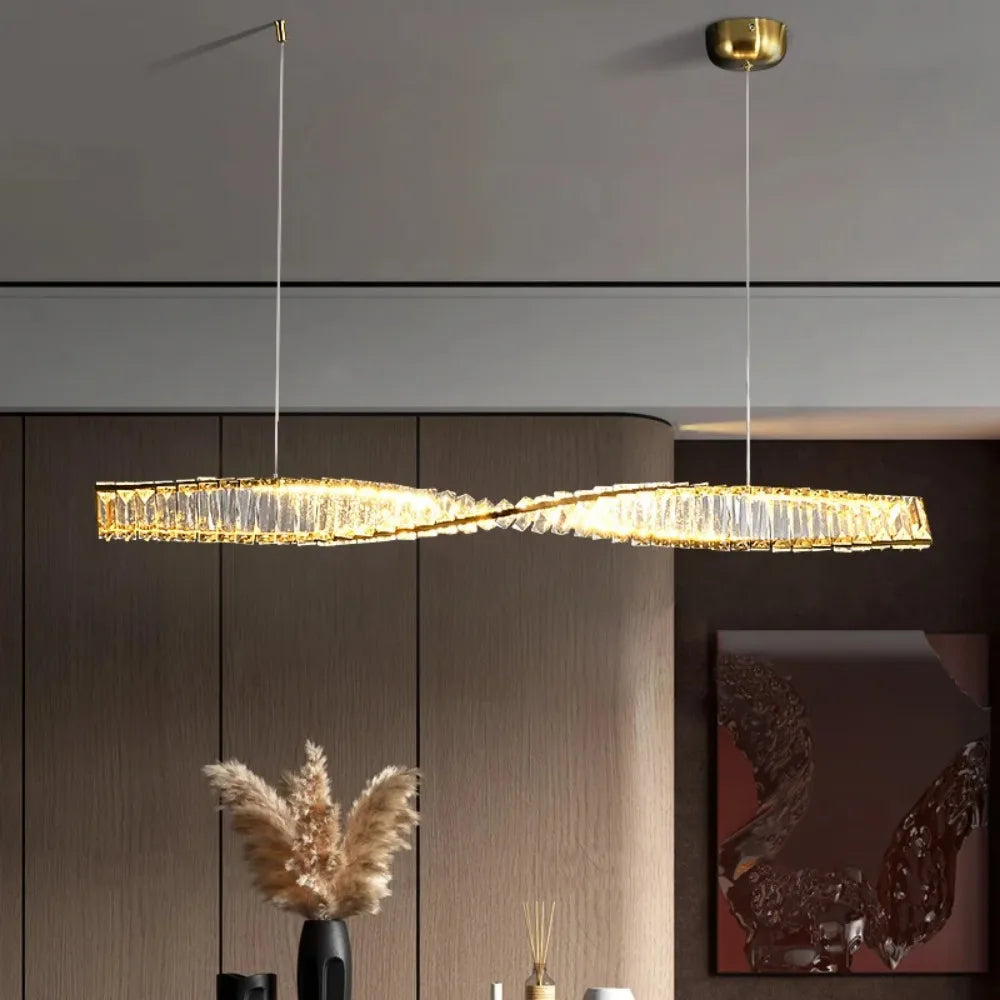 Velmira | lampa wisząca LED z złotą ramą