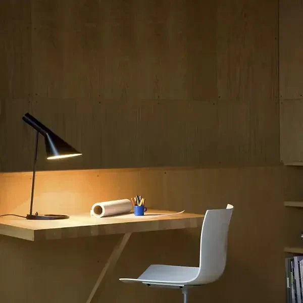 Norvia | Lampa biurkowa LED o nowoczesnym designie