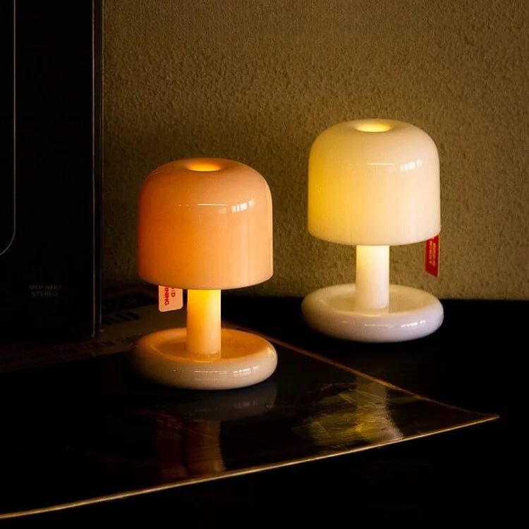 Minora | Przenośna mini lampka stołowa