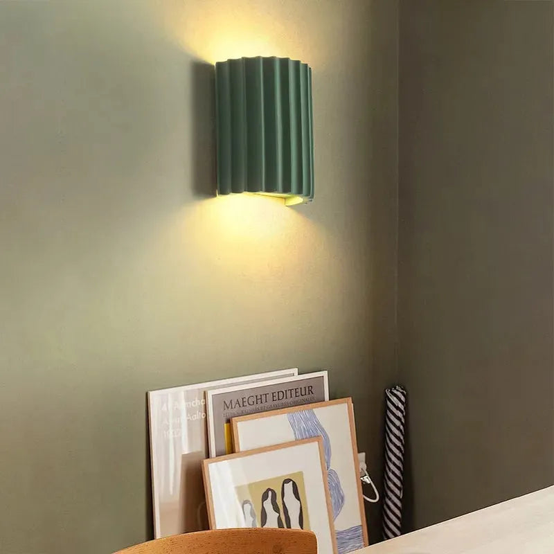 Curvella | Falista lampa ścienna