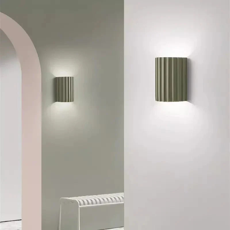 Curvella | Falista lampa ścienna