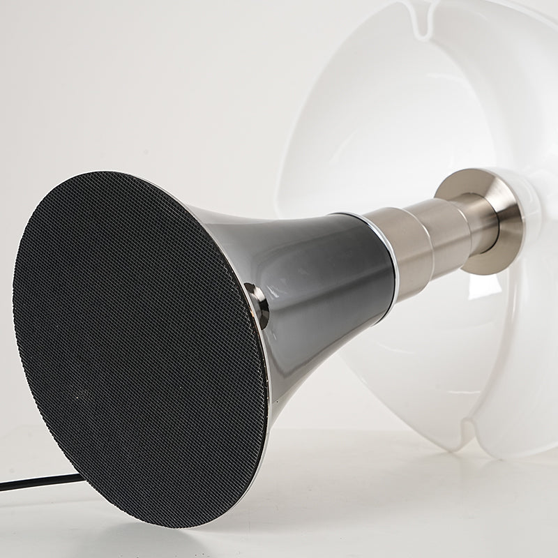 Novalta | Lampa stołowa w nowoczesnym kształcie kwiatu