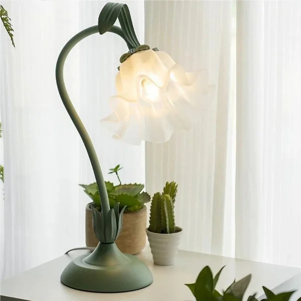 Florina | Kwiatowa lampa stołowa z kloszem w kształcie kwiatu