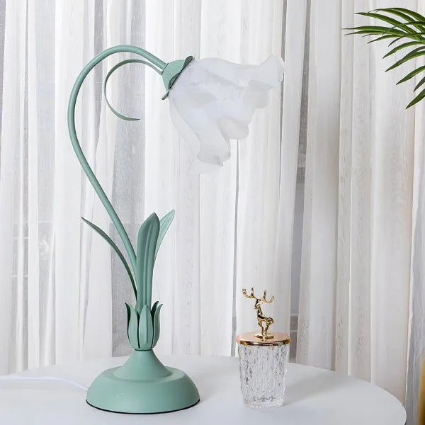 Florina | Kwiatowa lampa stołowa z kloszem w kształcie kwiatu