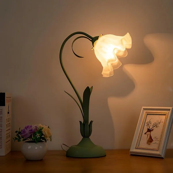 Florina | Kwiatowa lampa stołowa z kloszem w kształcie kwiatu