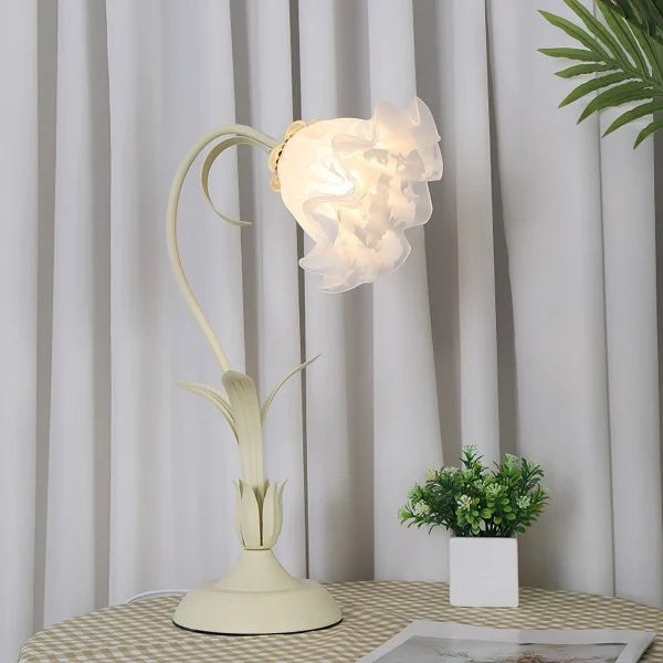 Florina | Kwiatowa lampa stołowa z kloszem w kształcie kwiatu