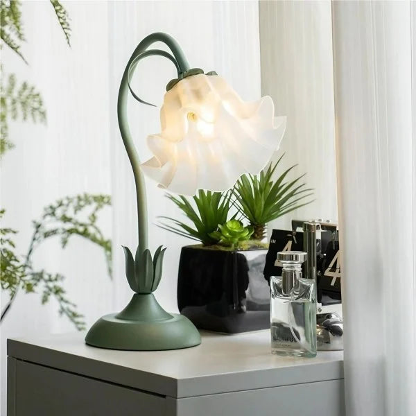 Florina | Kwiatowa lampa stołowa z kloszem w kształcie kwiatu