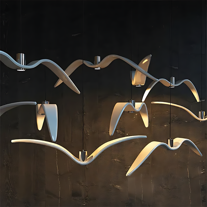 Skyra | Lampa wisząca w kształcie skrzydła