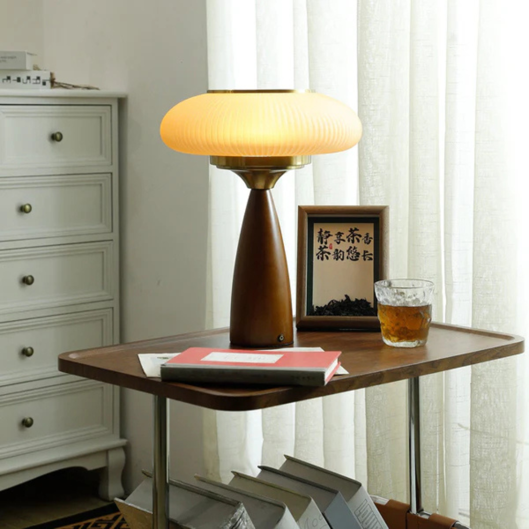 Drewniana lampa stołowa | Lampka nocna LED