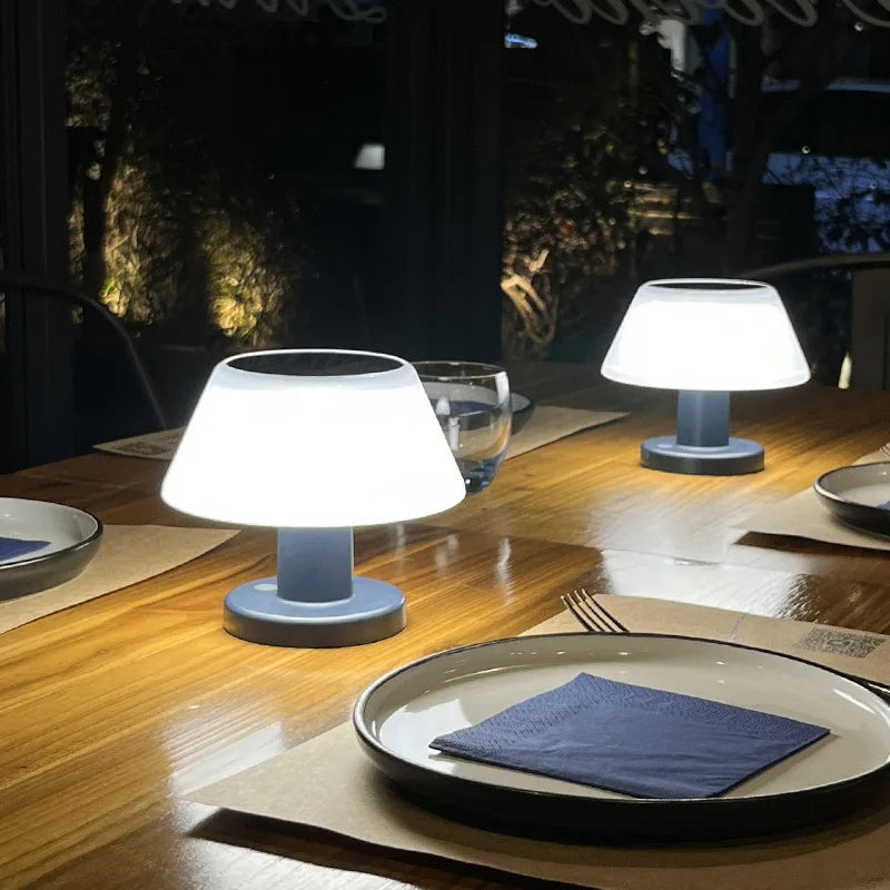 Sorelia | Lampa stołowa LED z kloszem