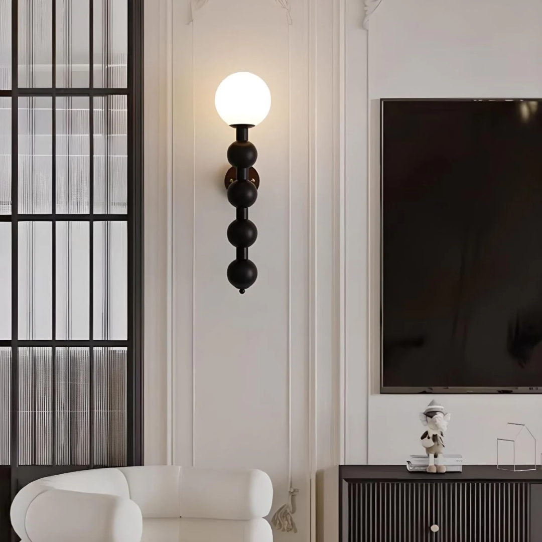 Liora | Drewniana lampa ścienna w stylu vintage