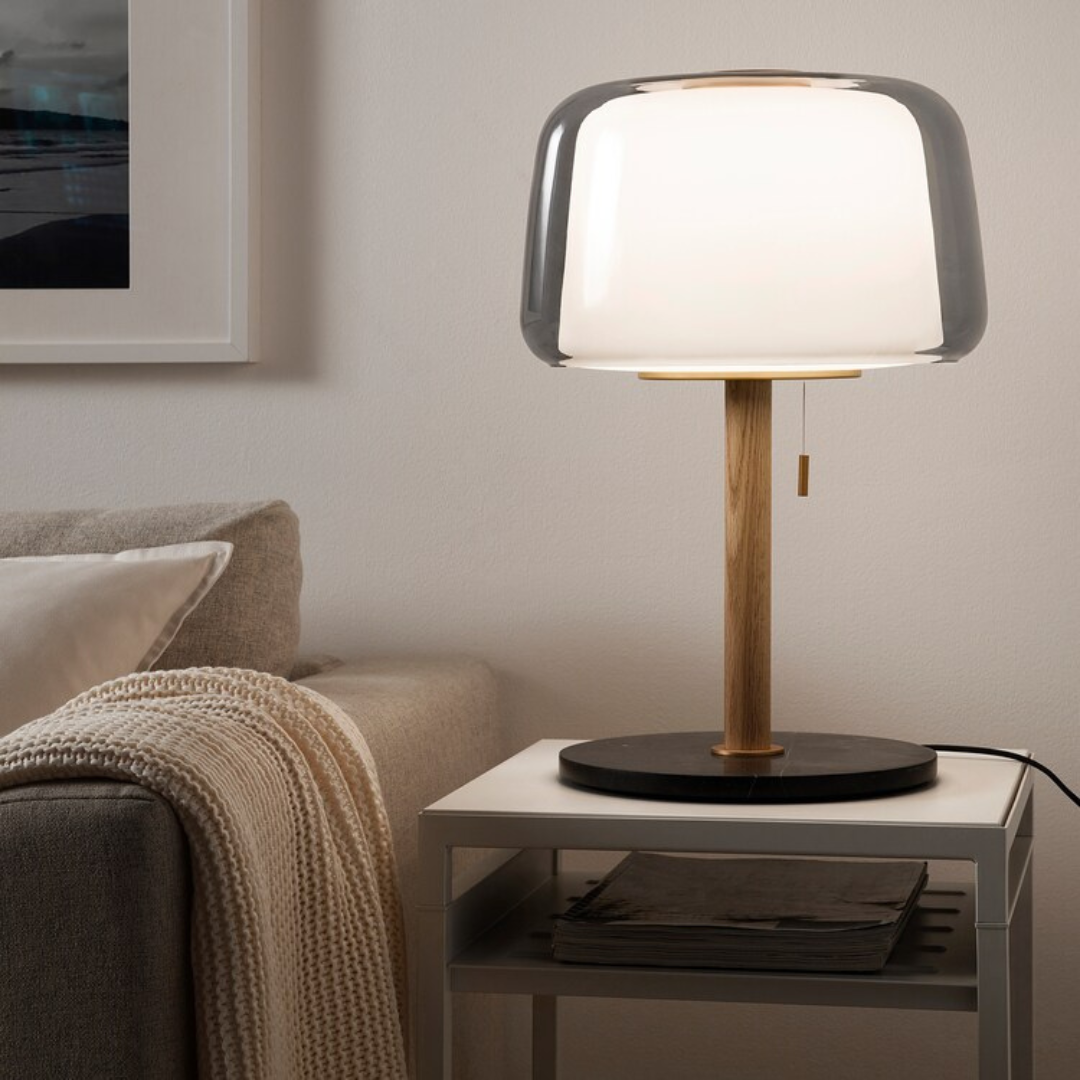 Elaris – szklana lampa stołowa