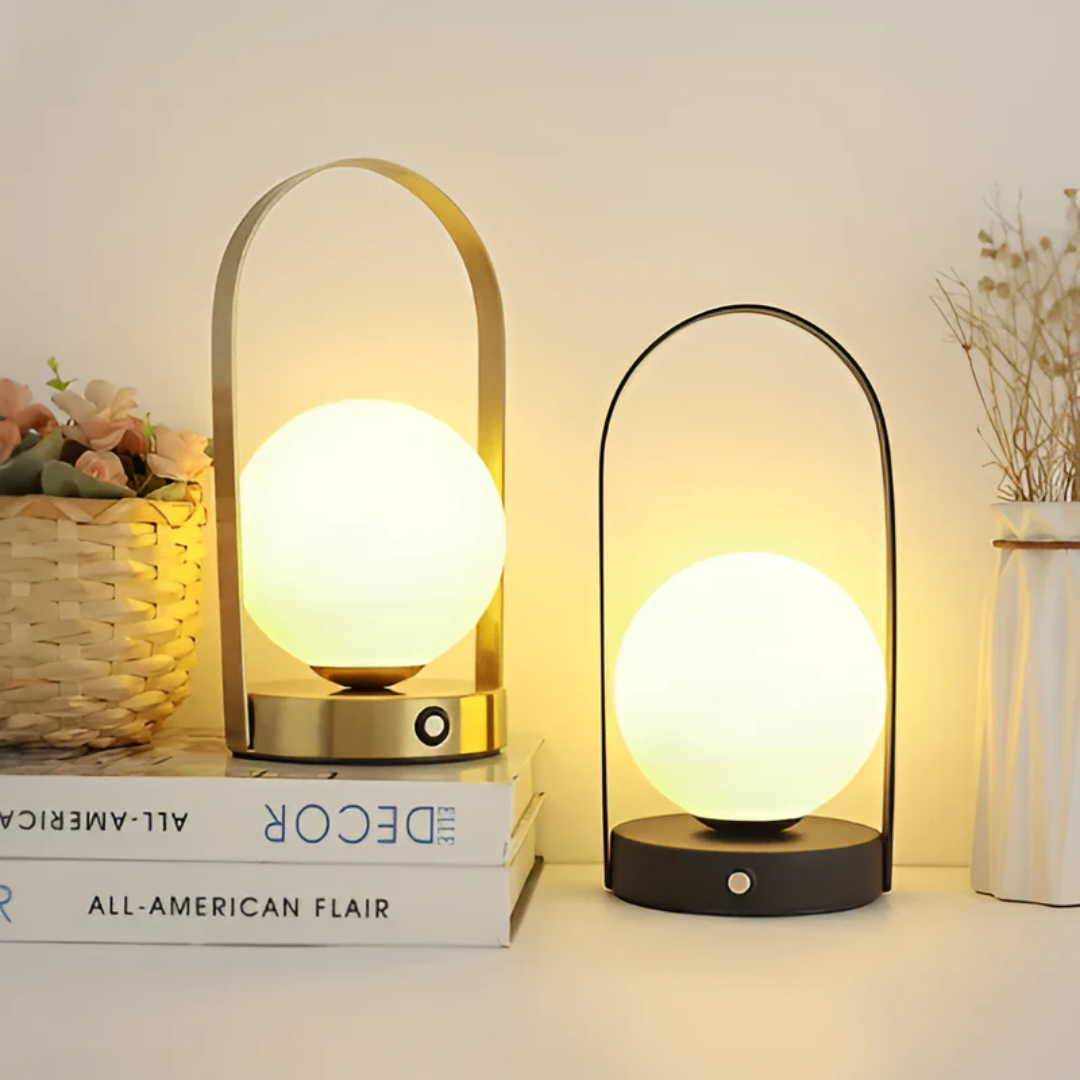 Solvia | Przenośna lampa stołowa z kulistym kloszem