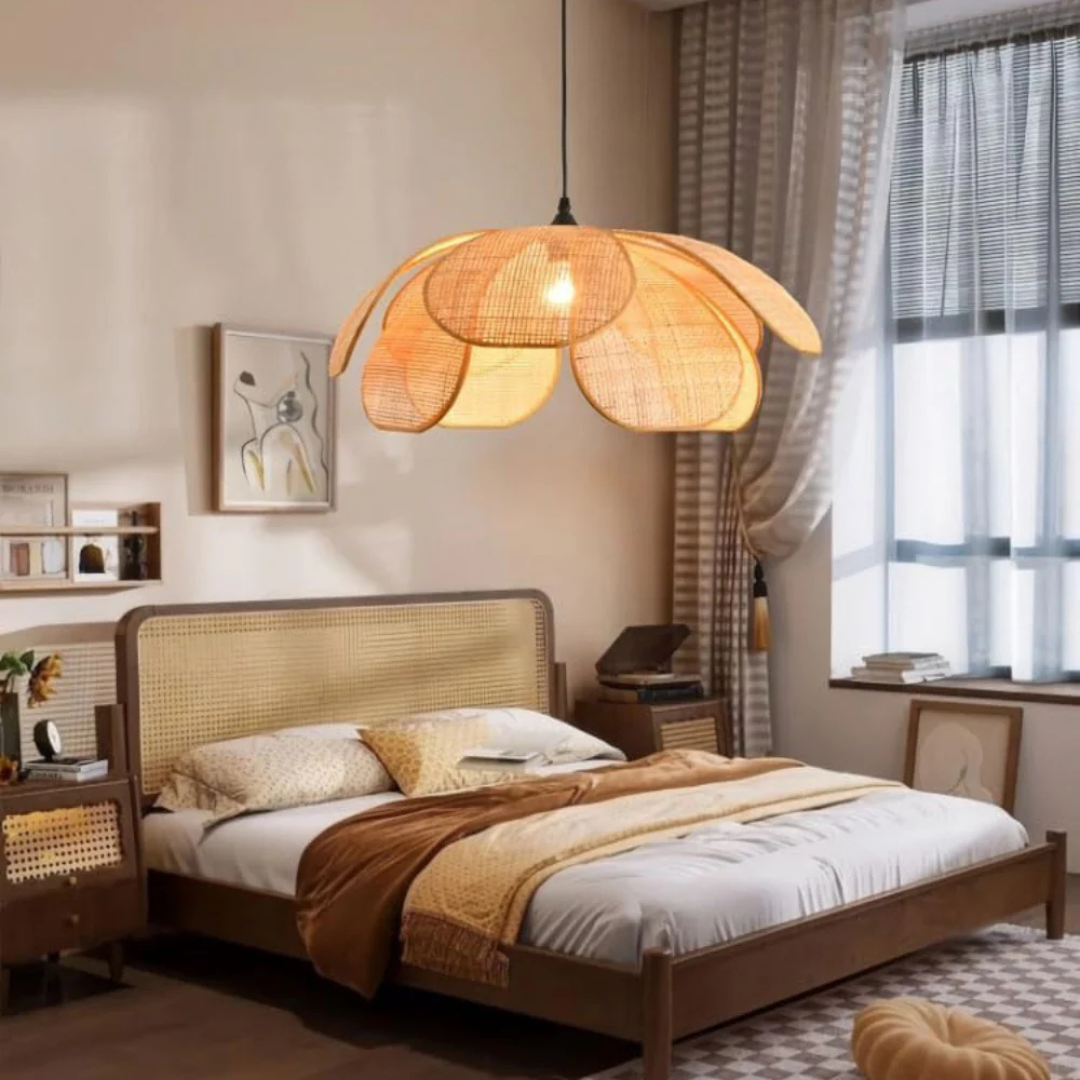 Serava | Lampa wisząca w kształcie kwiatu z rattanu