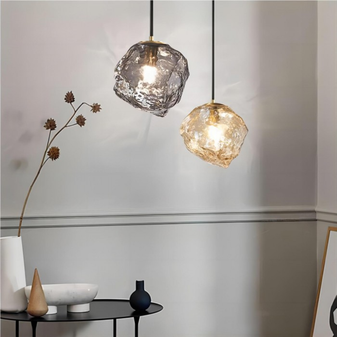 Glacira | Wisząca lampa z rzeźbionego szkła lodowego