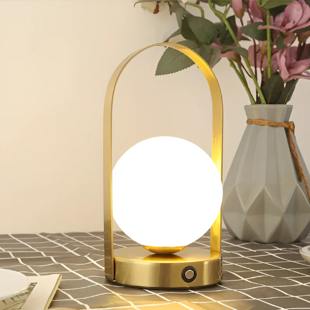 Solvia | Przenośna lampa stołowa z kulistym kloszem