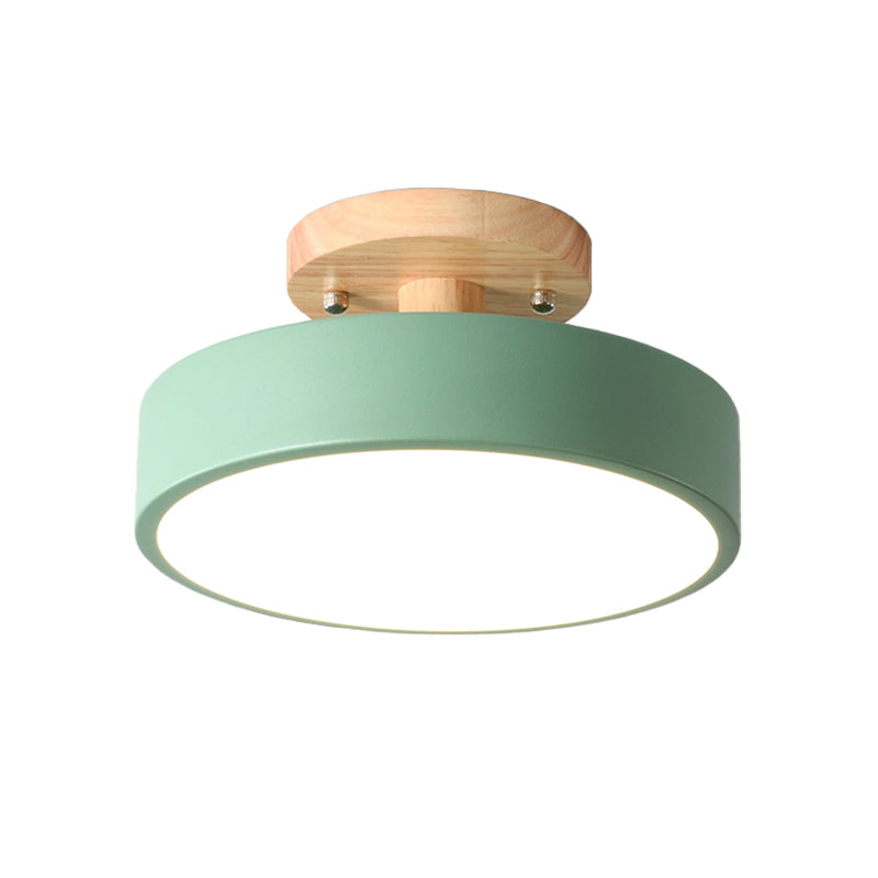 Nordora | Lampa sufitowa z drewnianym wykończeniem