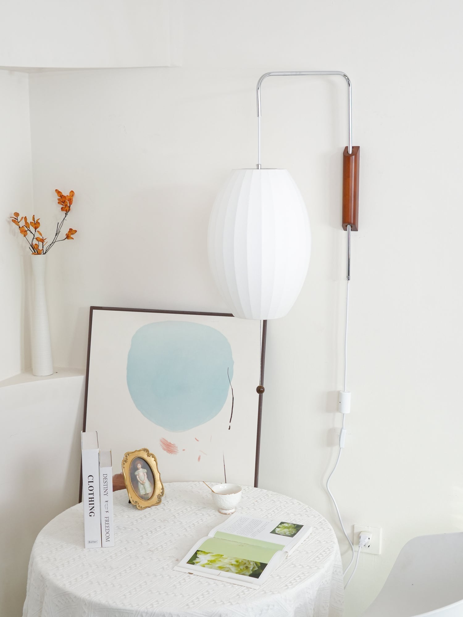 Eryvia | Owalna lampa ścienna z tkaniny