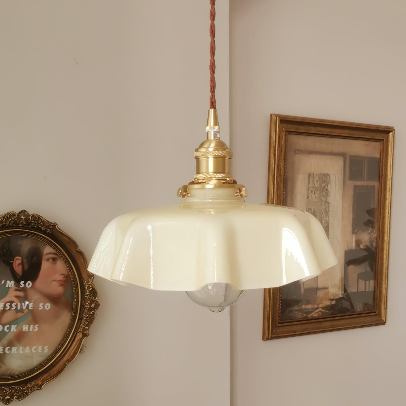 Valdina | Klosz do lampy wiszącej z falistym brzegiem