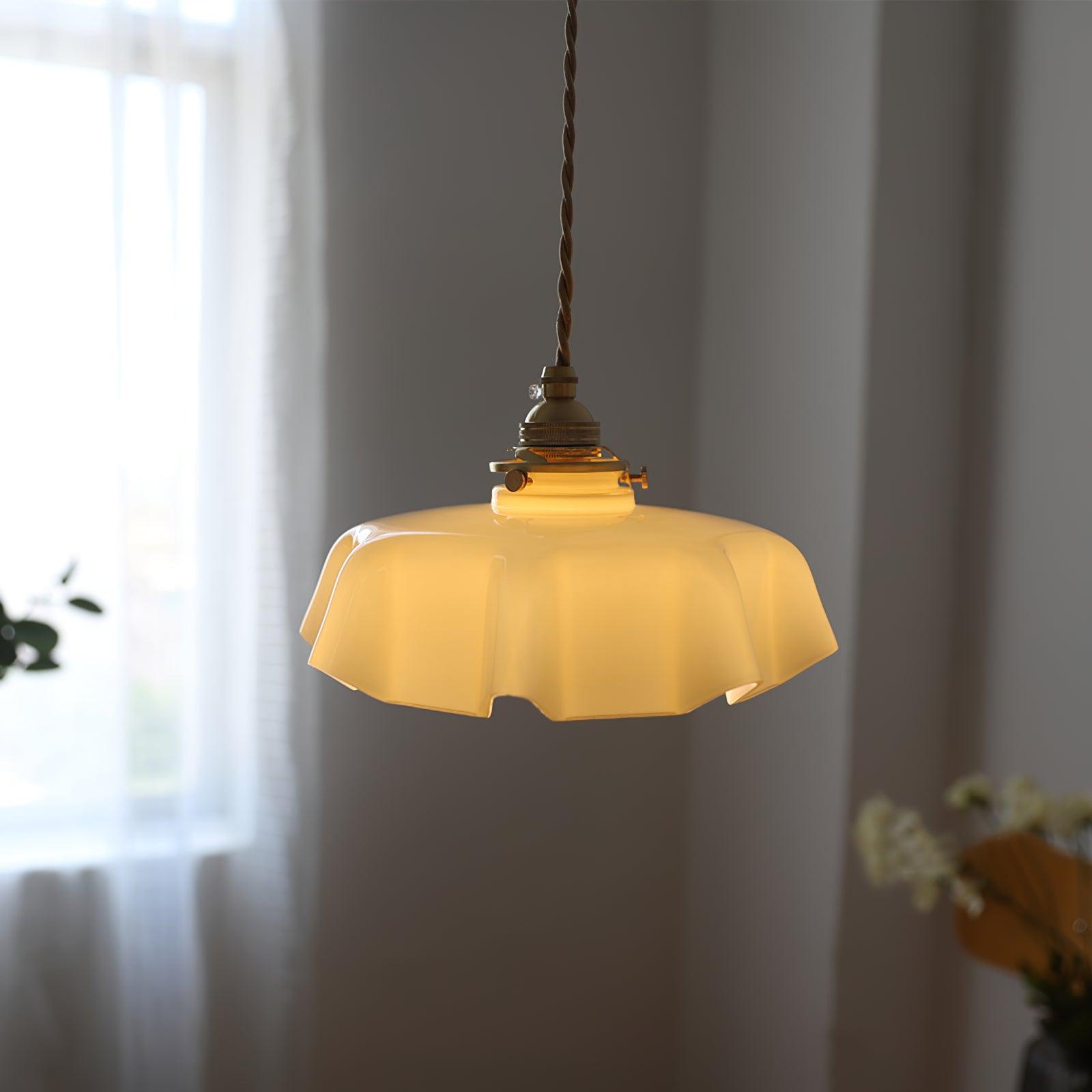 Valdina | Klosz do lampy wiszącej z falistym brzegiem