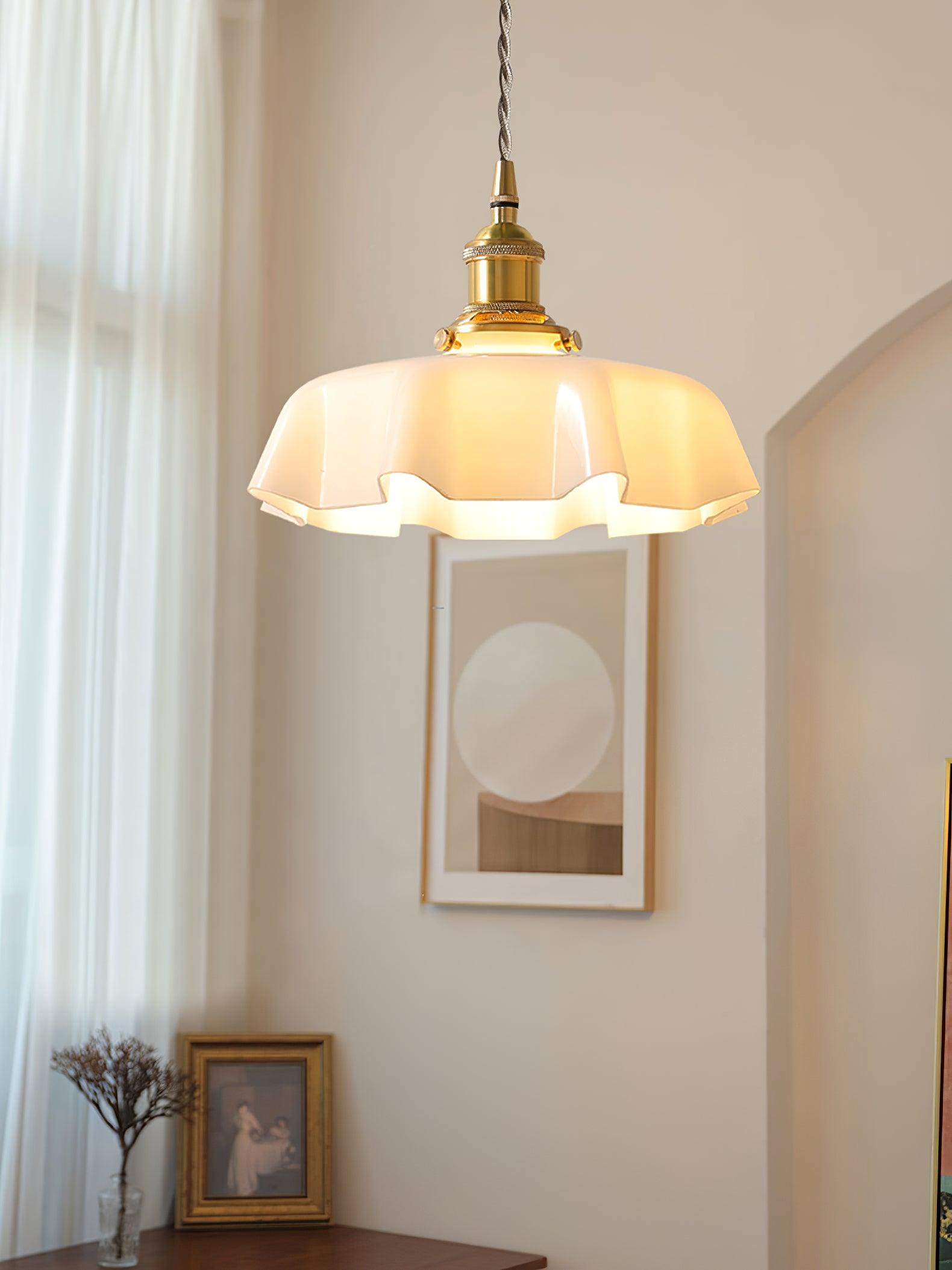 Valdina | Klosz do lampy wiszącej z falistym brzegiem