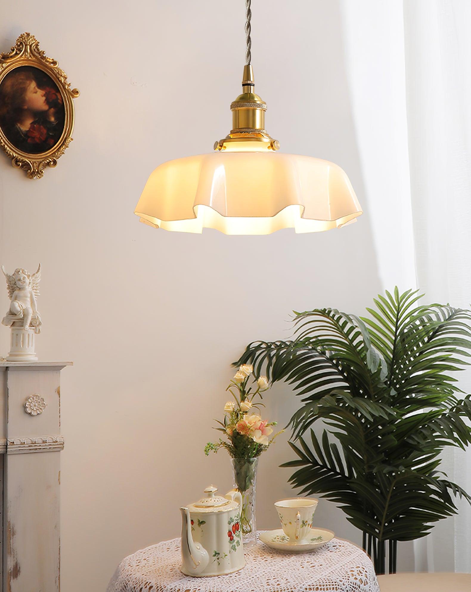 Valdina | Klosz do lampy wiszącej z falistym brzegiem