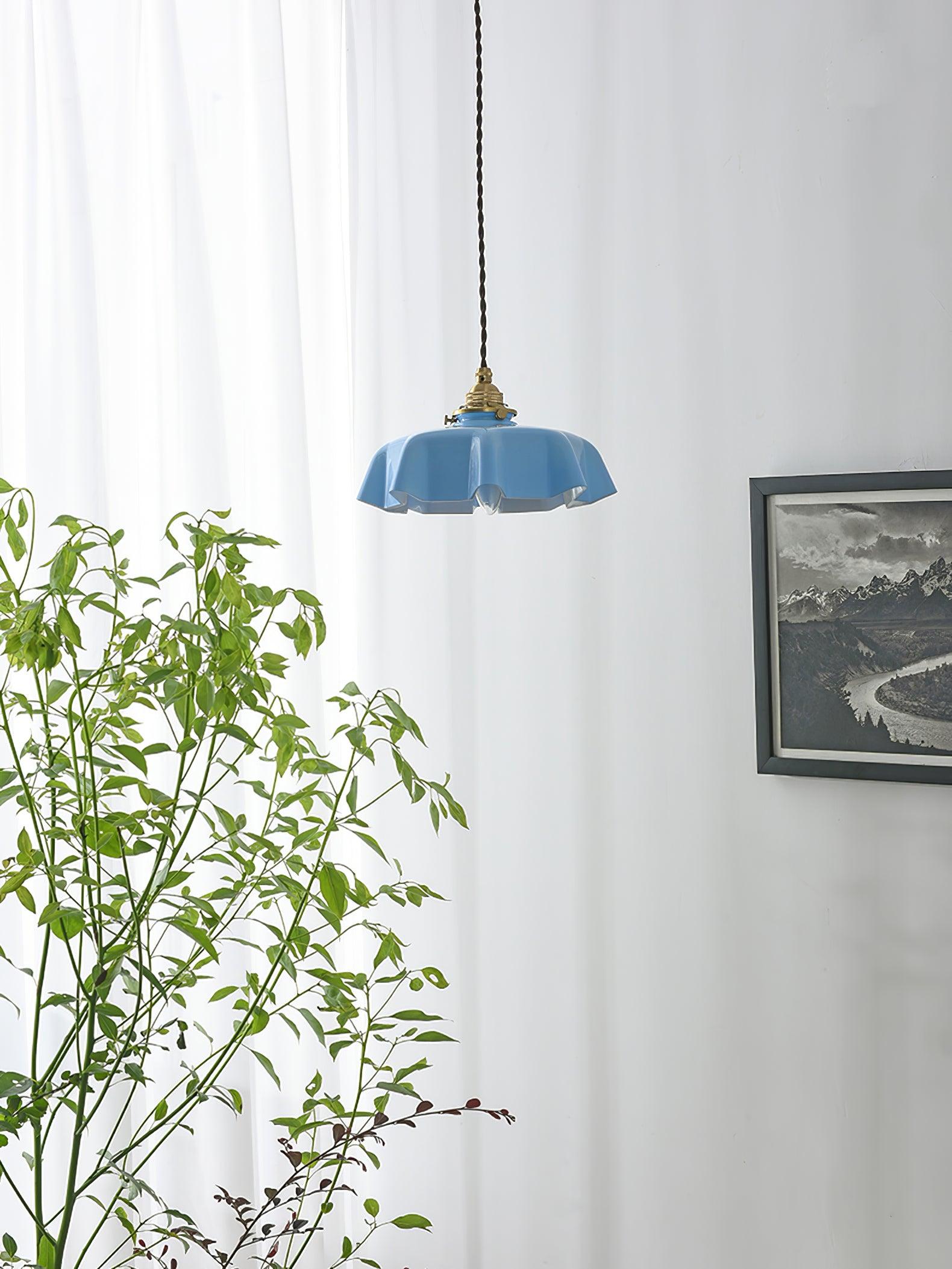 Valdina | Klosz do lampy wiszącej z falistym brzegiem