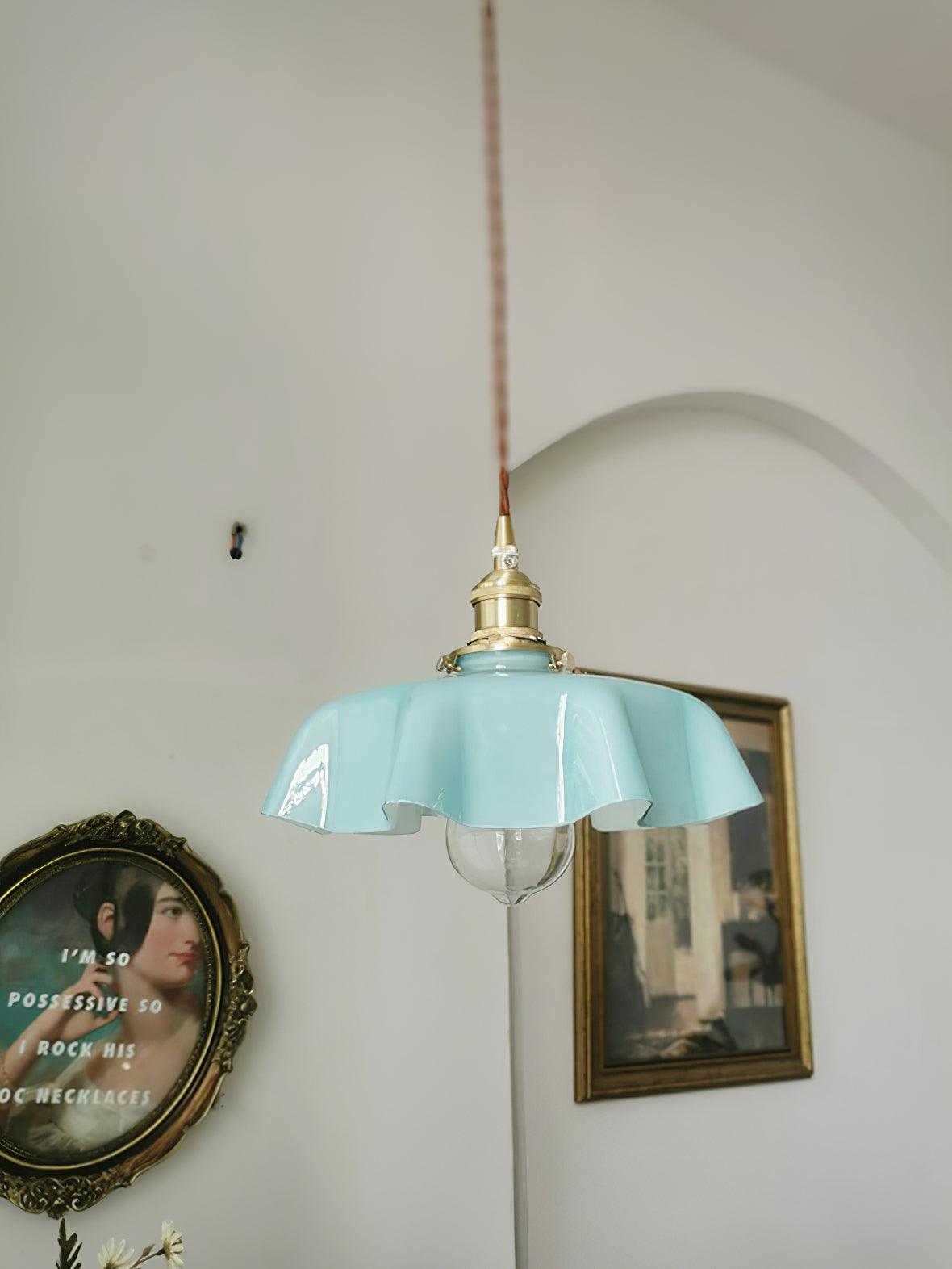 Valdina | Klosz do lampy wiszącej z falistym brzegiem