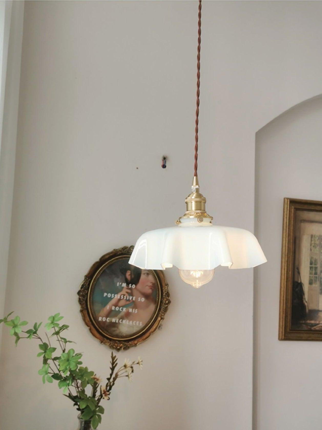 Valdina | Klosz do lampy wiszącej z falistym brzegiem